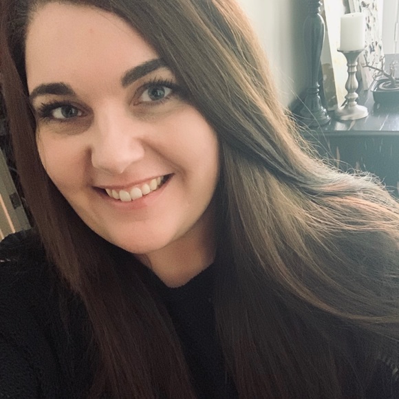 Meet your Posher, Randi - Picture 1 of 1